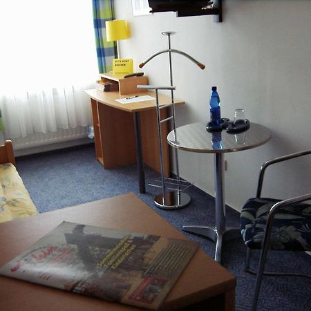 Gaestehaus Rehbein Calbe Zewnętrze zdjęcie